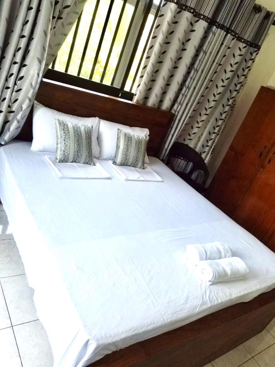 Noahs Ark Transit Stay Moratuwa Exterior foto