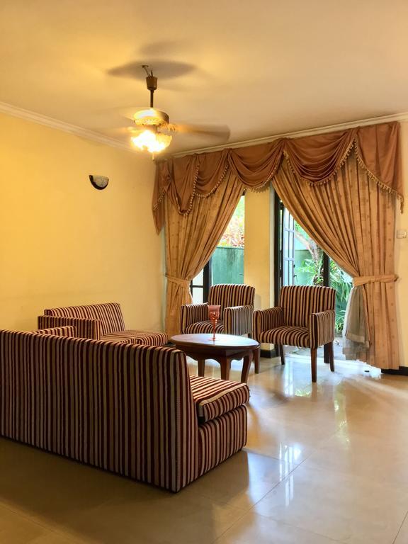 Noahs Ark Transit Stay Moratuwa Exterior foto
